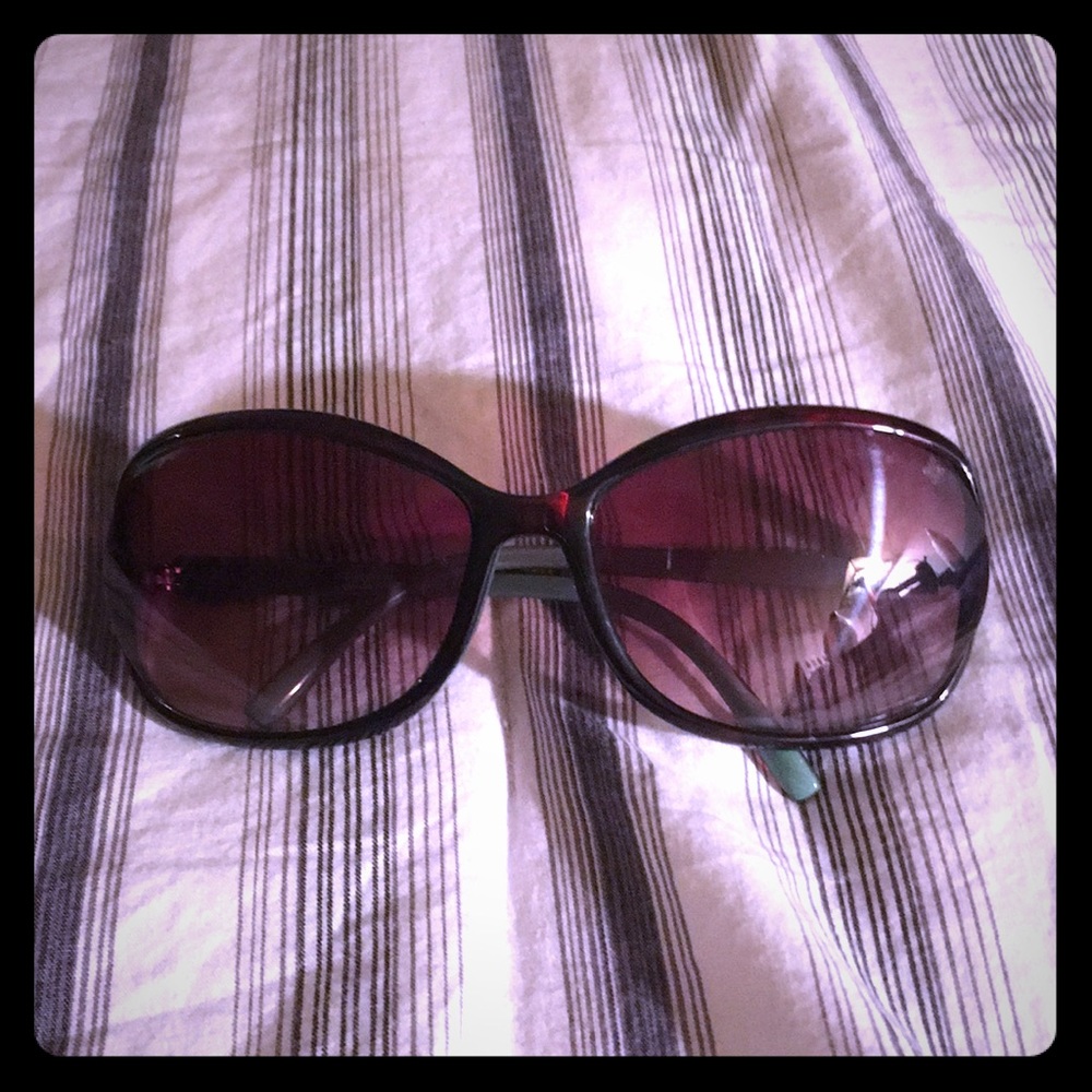 Brown sunglasses